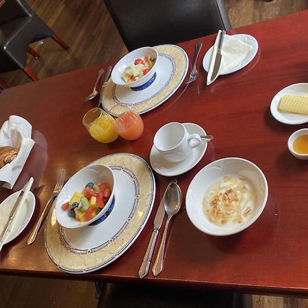 Fernhill Hotel ไลม์รีจิส ภายนอก รูปภาพ