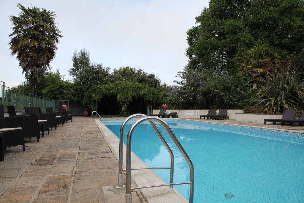 Fernhill Hotel ไลม์รีจิส ภายนอก รูปภาพ