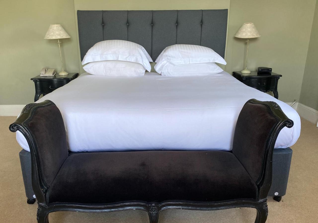 Fernhill Hotel ไลม์รีจิส ภายนอก รูปภาพ