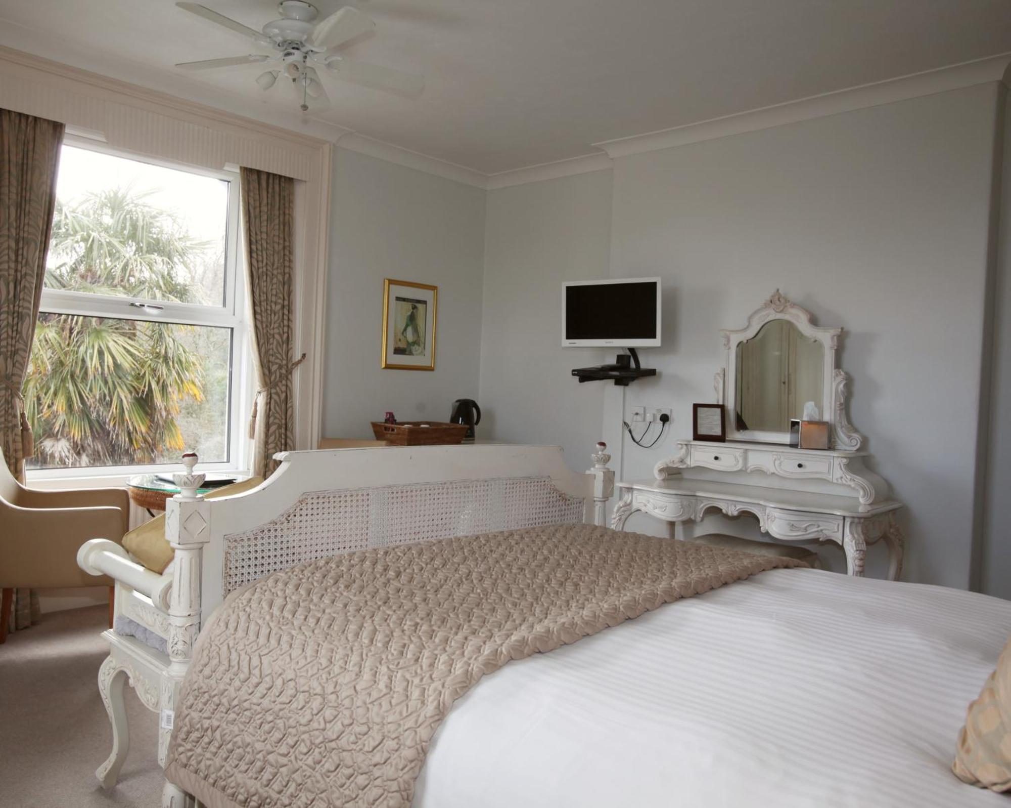 Fernhill Hotel ไลม์รีจิส ภายนอก รูปภาพ